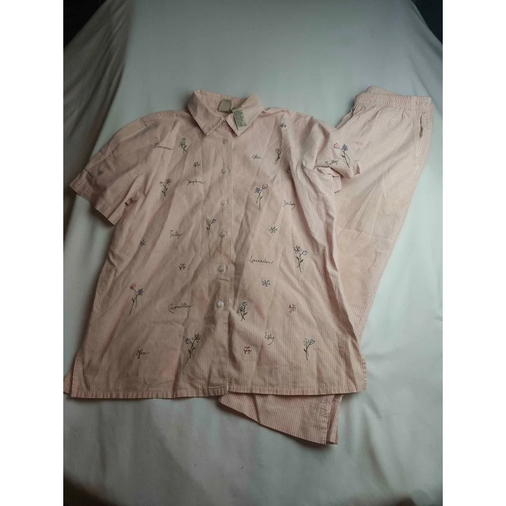 K wear by Koret Floral Embroidered Pajama Set Womens Small Pink Striped Woven